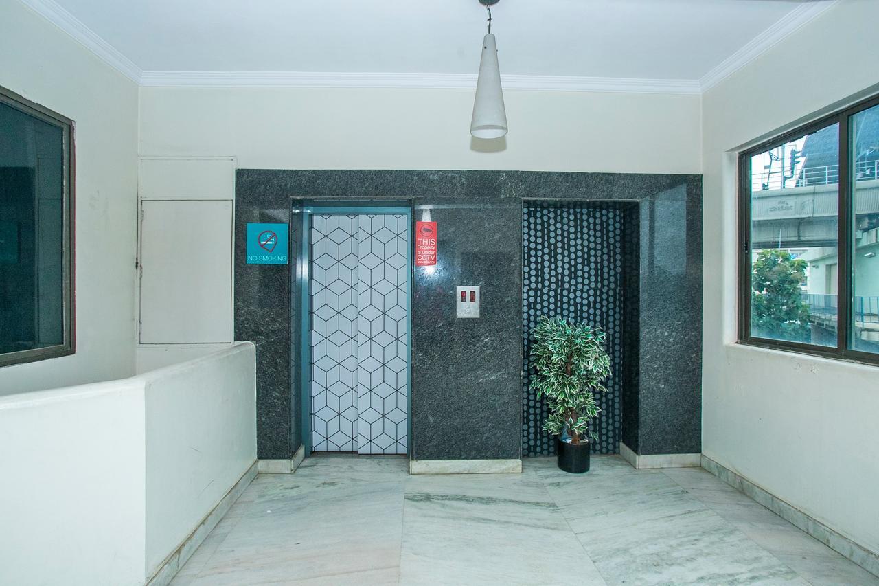 Hotel Oyo 18762 Vaishnavi Residency Bangalore Exterior foto
